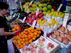 写真は香港の果物屋